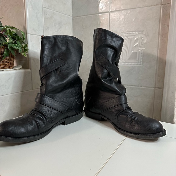 Blowfish Malibu Easy Saddle Pull On Lined Boots. Size 10 - Picture 5 of 8